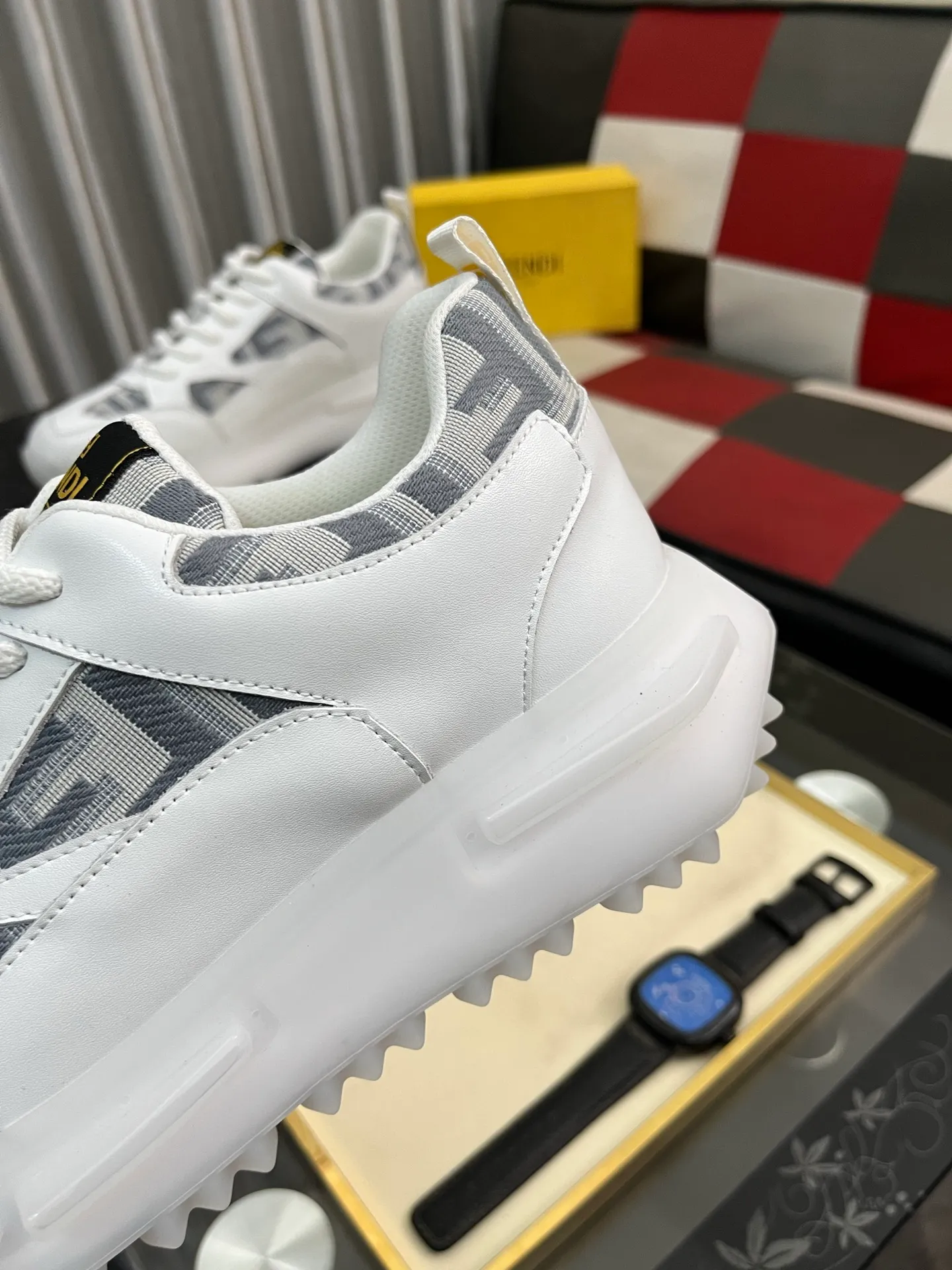 Men's Men's Shoes💰458⌚️⌚️[Fendi] Fendi's latest casual shoes for men! Available at counters simultaneously! A one-to-one replica of the original. All imported official website one-to-one cowhide fabric. The interior is made of top-grade sheepskin, and the original factory-supplied rubber outsole is used. Leading new fashion concepts. Matching code: 38-442️⃣Colors available